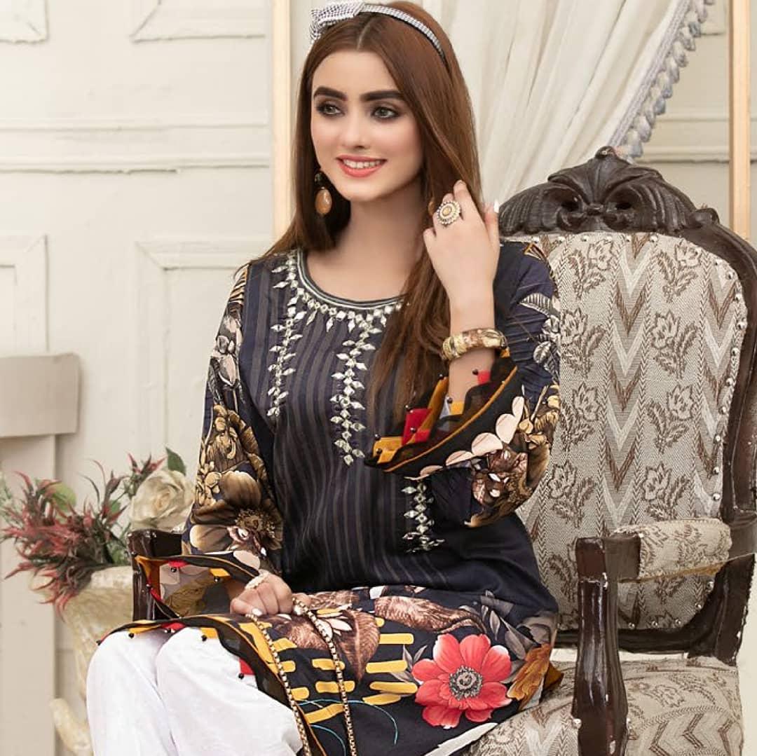 Eid Dress For Womens - Pakistani Embroidered Lawn Kurti for Girls Ramadan Partywear Festival Suits Kurti Available In Small & Medium Size