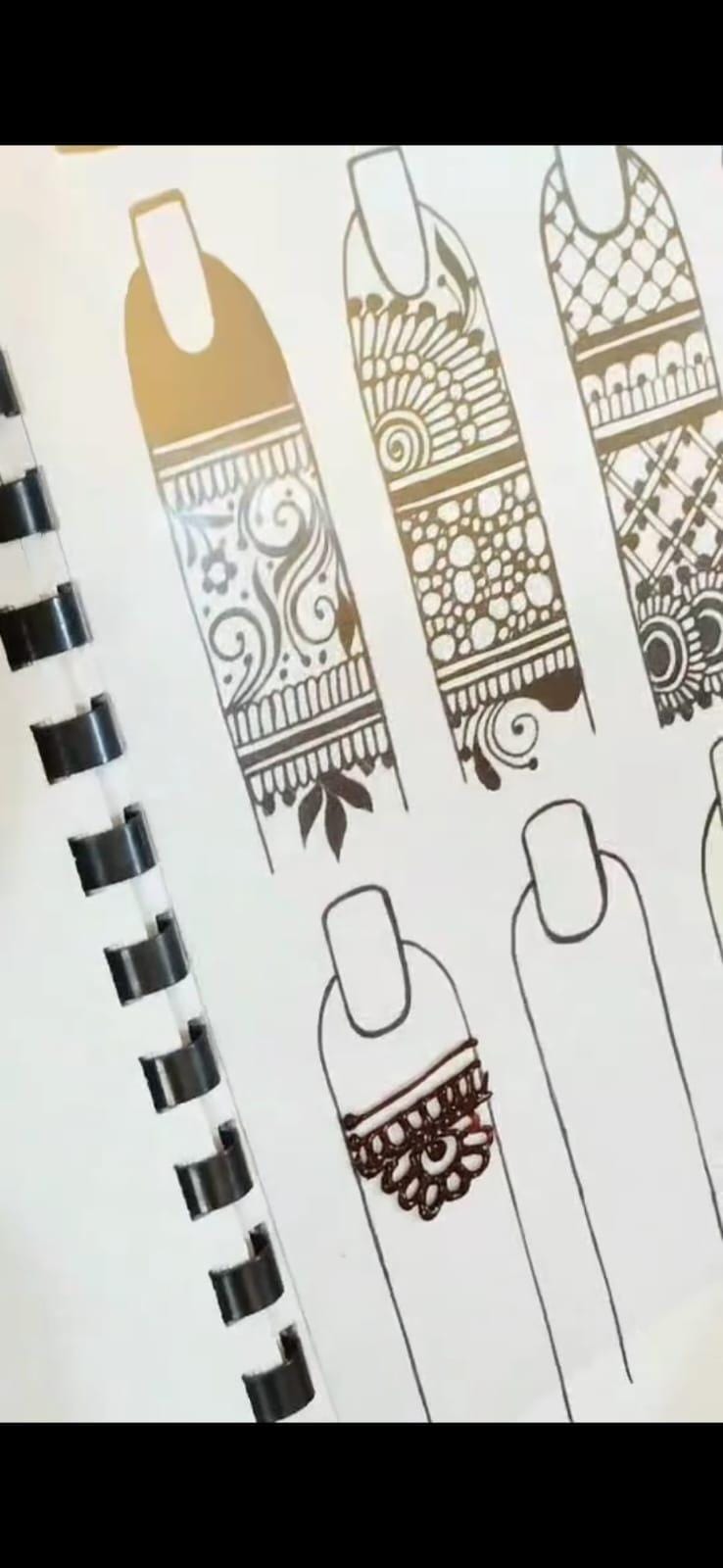 Henna Designs Kit Henna Practice Book Henna Art Mehndi Designs Workbook for Beginners with Reusable Acrylic Sheet & Clip (Physical Book)