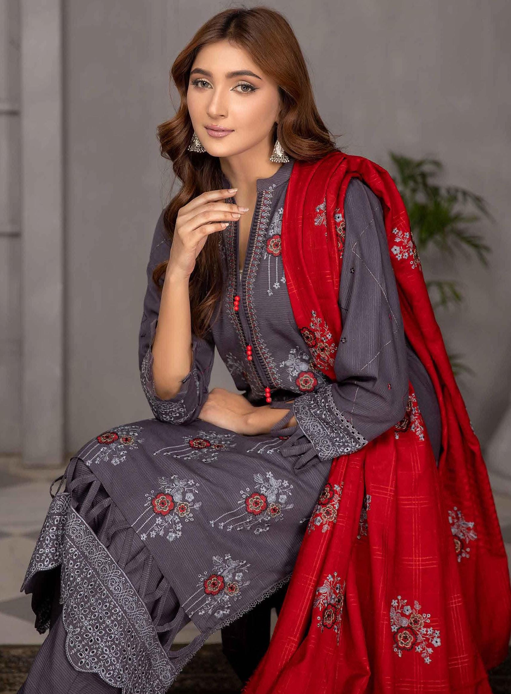 Eid Dress For Womens - Pakistani Embroidered Leather Peach Ramadan Partywear Festival Suits Salwar Kameez Suit In Medium Size