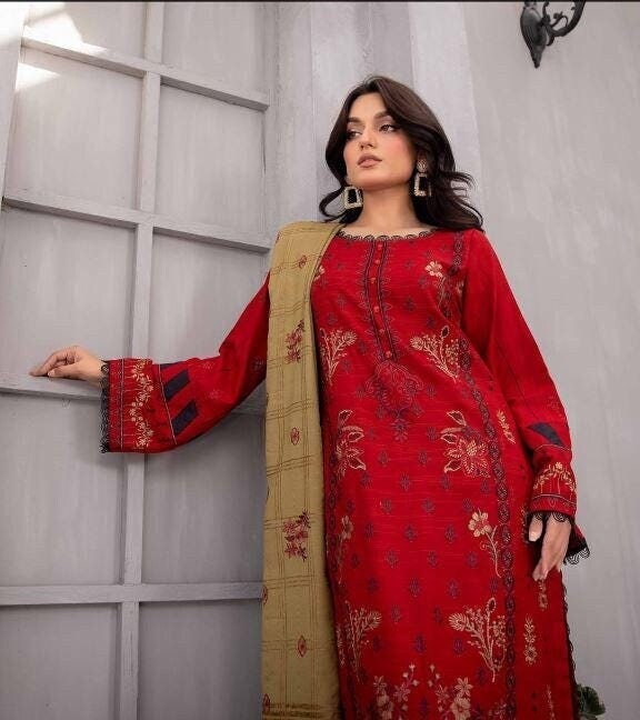 Eid Dress For Womens - Pakistani Embroidered Leather Peach Ramadan Partywear Festival Suits Salwar Kameez Suit In Medium Size