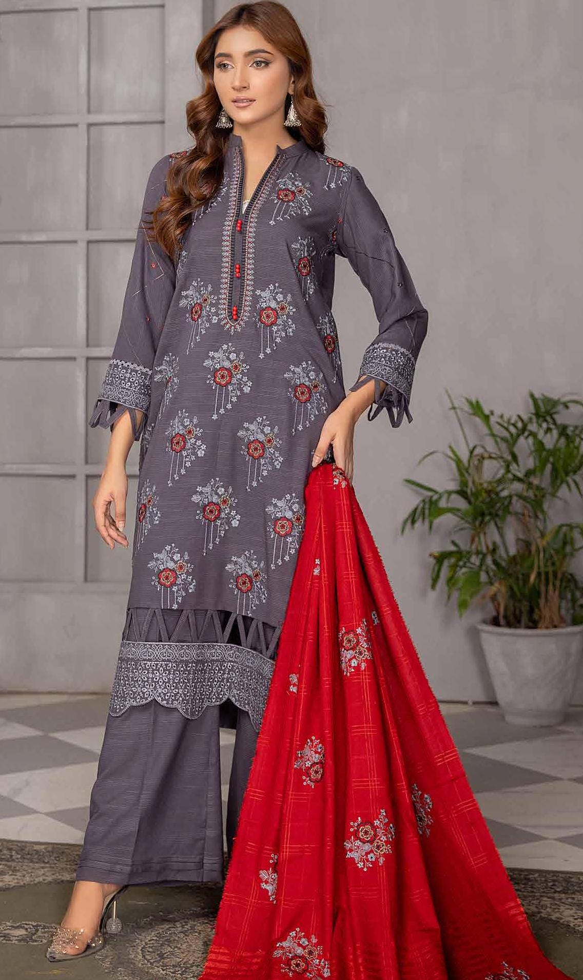 Eid Dress For Womens - Pakistani Embroidered Leather Peach Ramadan Partywear Festival Suits Salwar Kameez Suit In Medium Size