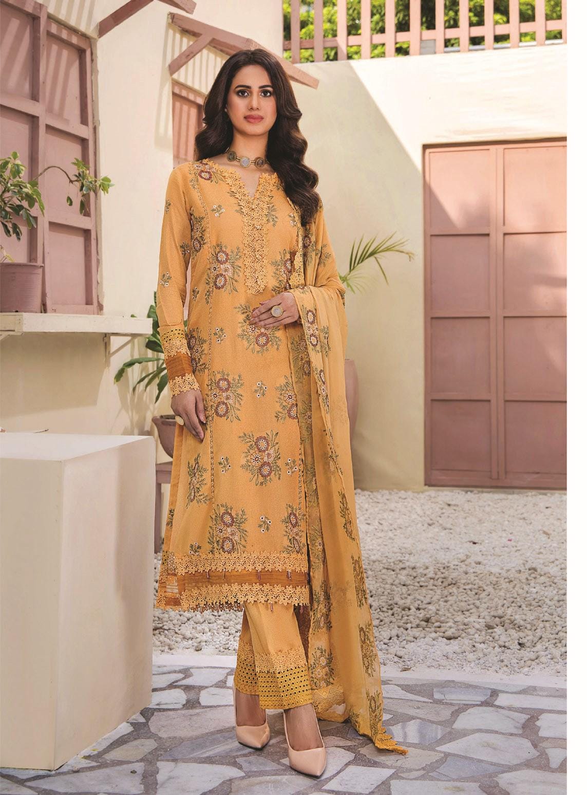 Eid Dress For Womens - Pakistani Embroidered Karandi Ramadan Partywear Festival Suits Salwar Kameez Suit In Medium Size By Rumli