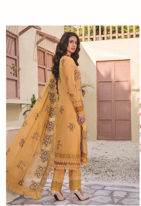 Eid Dress For Womens - Pakistani Embroidered Karandi Ramadan Partywear Festival Suits Salwar Kameez Suit In Medium Size By Rumli