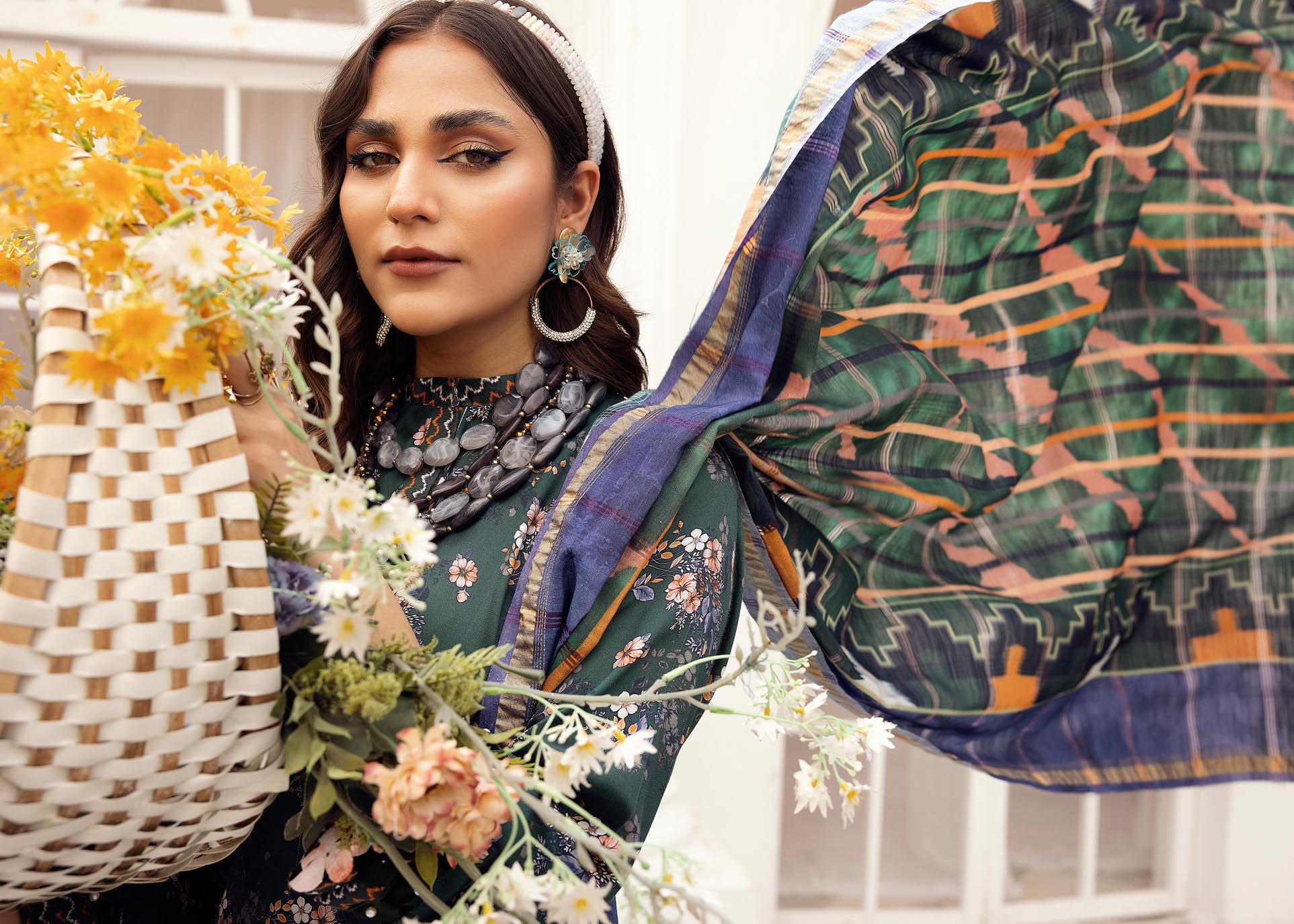 Eid Dress For Womens - Pakistani Embroidered Lawn Ramadan Partywear Festival Suits Winter Satin Clothes in Medium Size