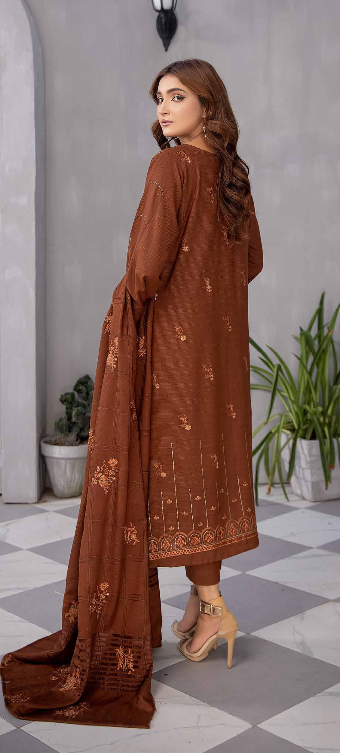 Eid Dress For Womens - Pakistani Embroidered Leather Peach Ramadan Partywear Festival Suits Salwar Kameez Suit In Large Size