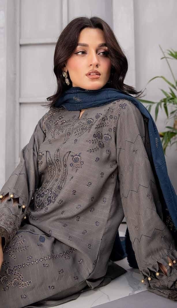 Eid Dress For Womens - Pakistani Embroidered Leather Peach Ramadan Partywear Festival Suits Salwar Kameez Suit In Large Size
