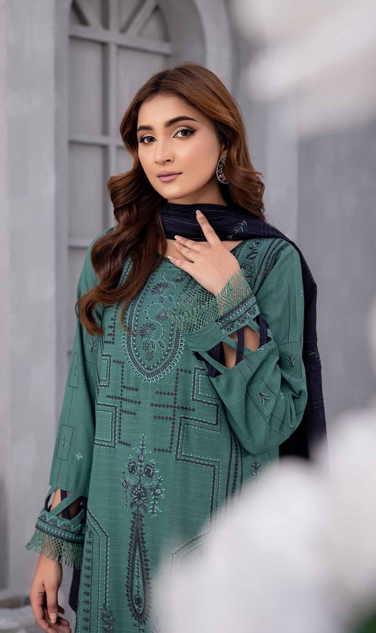 Eid Dress For Womens - Pakistani Embroidered Leather Peach Ramadan Partywear Festival Suits Salwar Kameez Suit In Large Size
