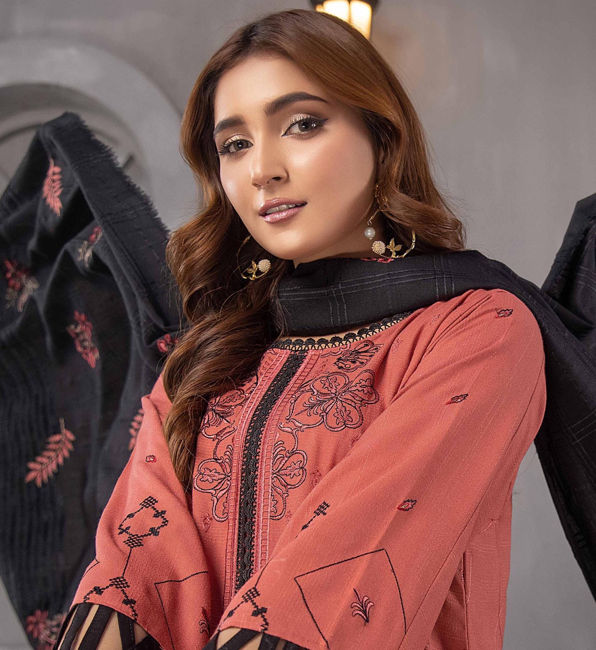 Eid Dress For Womens - Pakistani Embroidered Leather Peach Ramadan Partywear Festival Suits Salwar Kameez Suit In Large Size