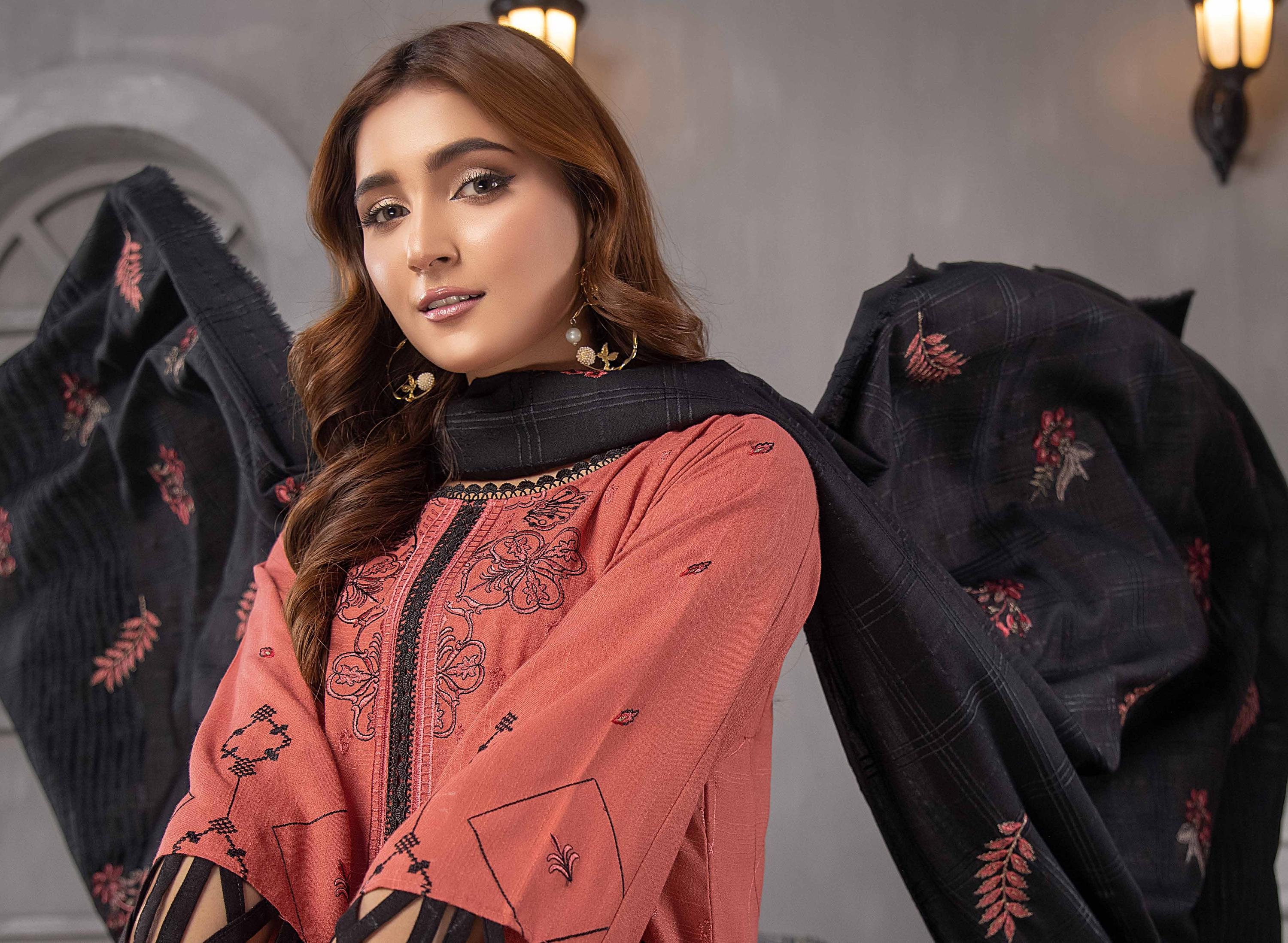 Eid Dress For Womens - Pakistani Embroidered Leather Peach Ramadan Partywear Festival Suits Salwar Kameez Suit In Large Size