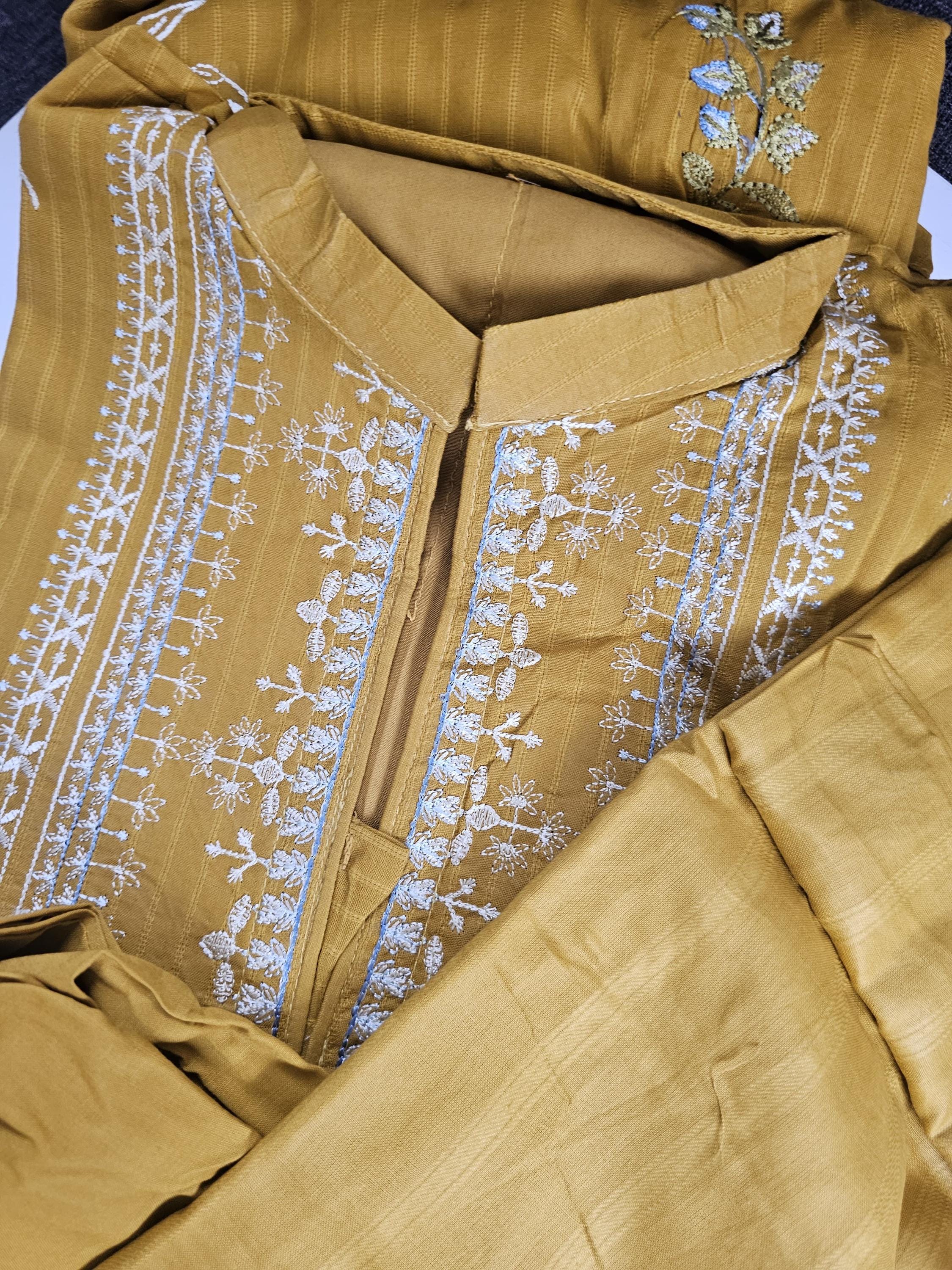 Eid Dress For Womens - Pakistani Embroidered Lawn Ramadan Partywear Festival Suits, Salwar Kameez Suit In  Large Size