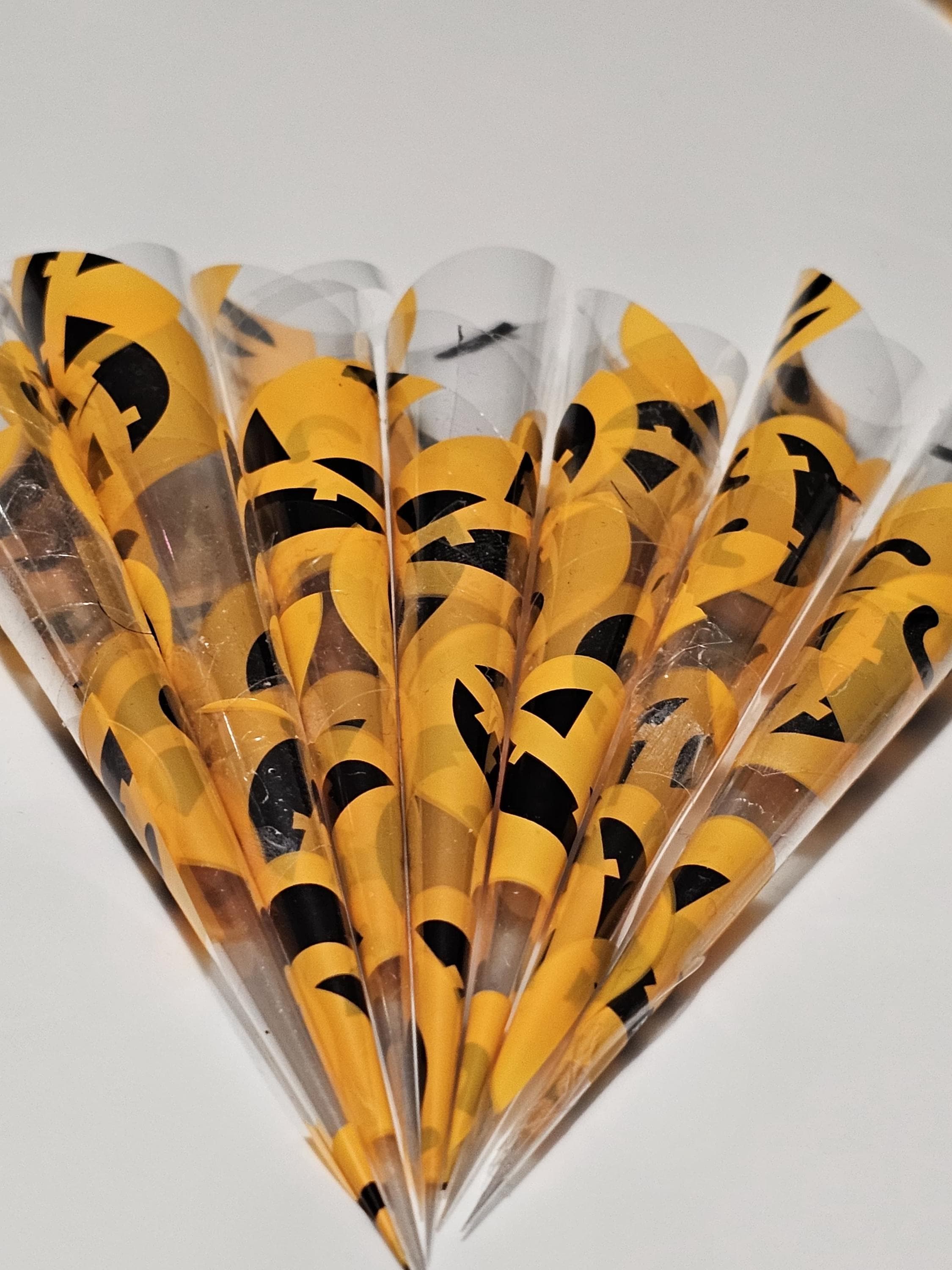 Henna Cones Paste for Newbie Henna Artist Practicing – Precut Rerolled Cone - Cellophane Sheets - Cello Rerolled Sheet -