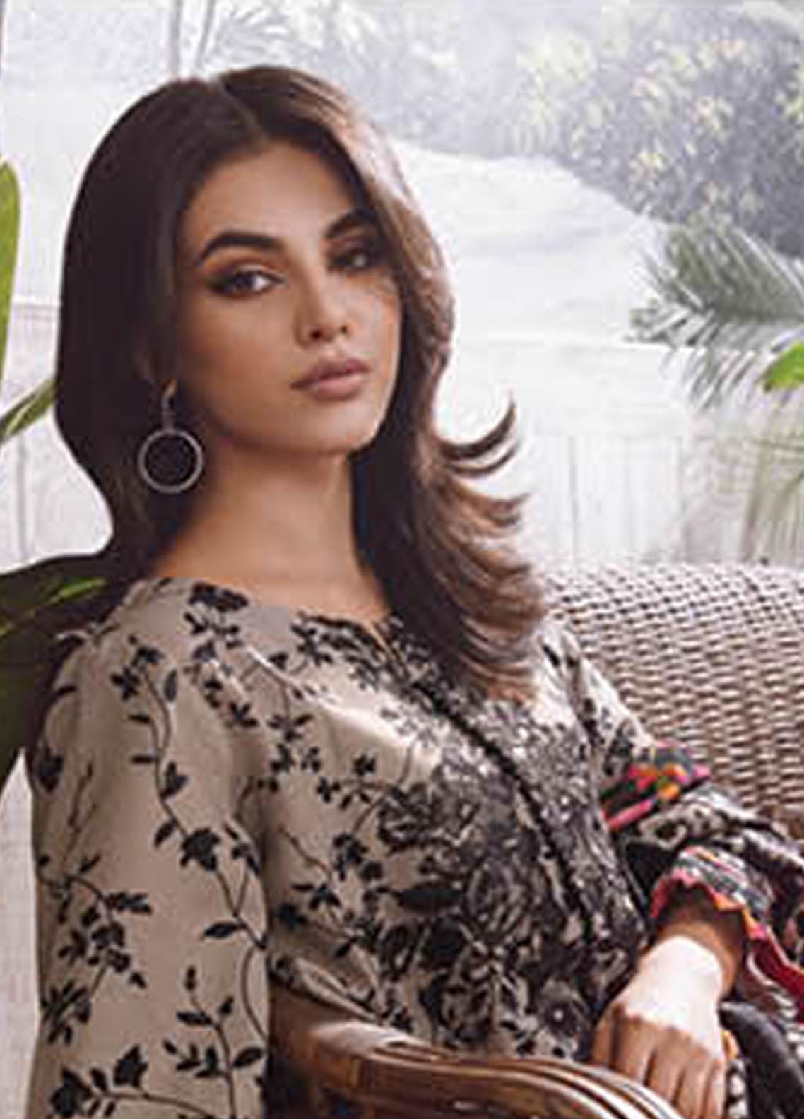 Eid Dress For Womens - Pakistani Embroidered Lawn Ramadan Partywear Festival Suits Winterwear Khaddar Suit in Large Size