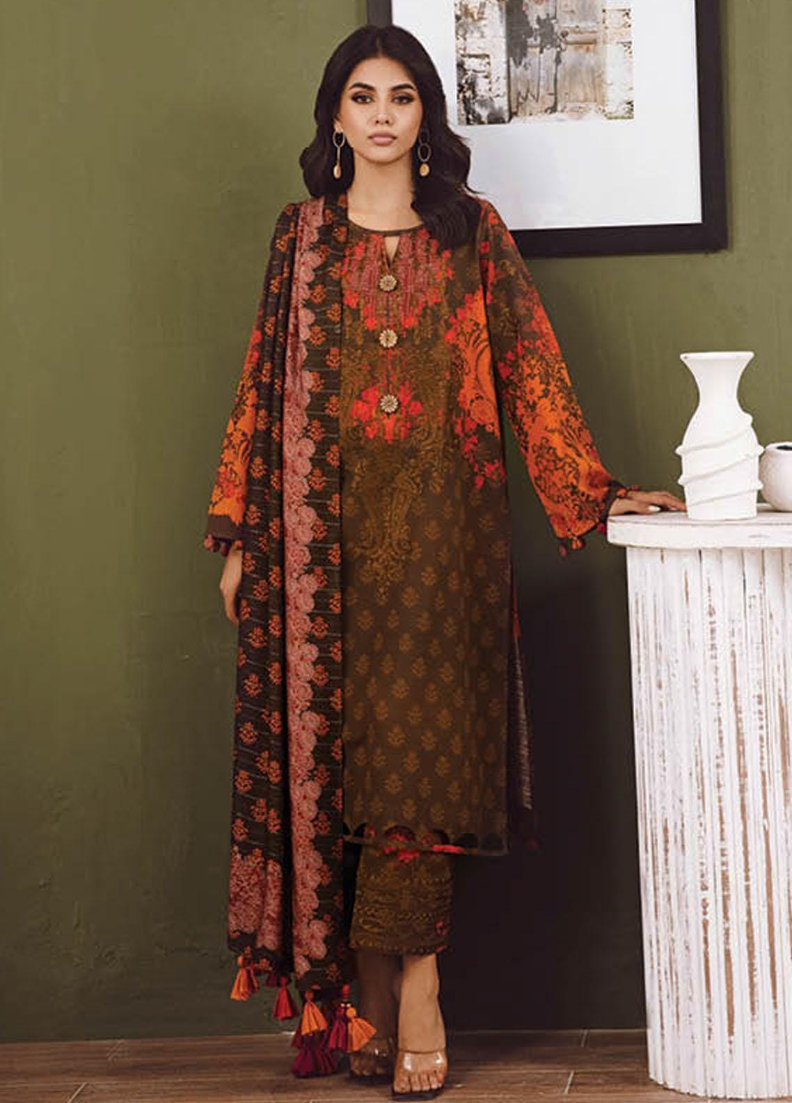 Eid Dress For Womens - Pakistani Embroidered Lawn Ramadan Partywear Festival Suits Winterwear Khaddar Suit in Large Size