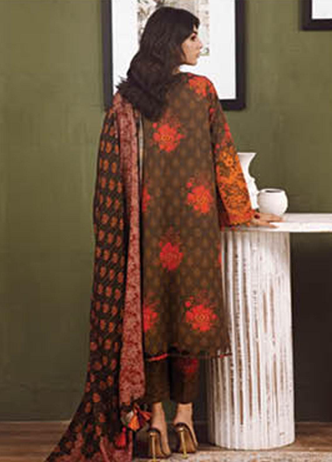 Eid Dress For Womens - Pakistani Embroidered Lawn Ramadan Partywear Festival Suits Winterwear Khaddar Suit in Large Size