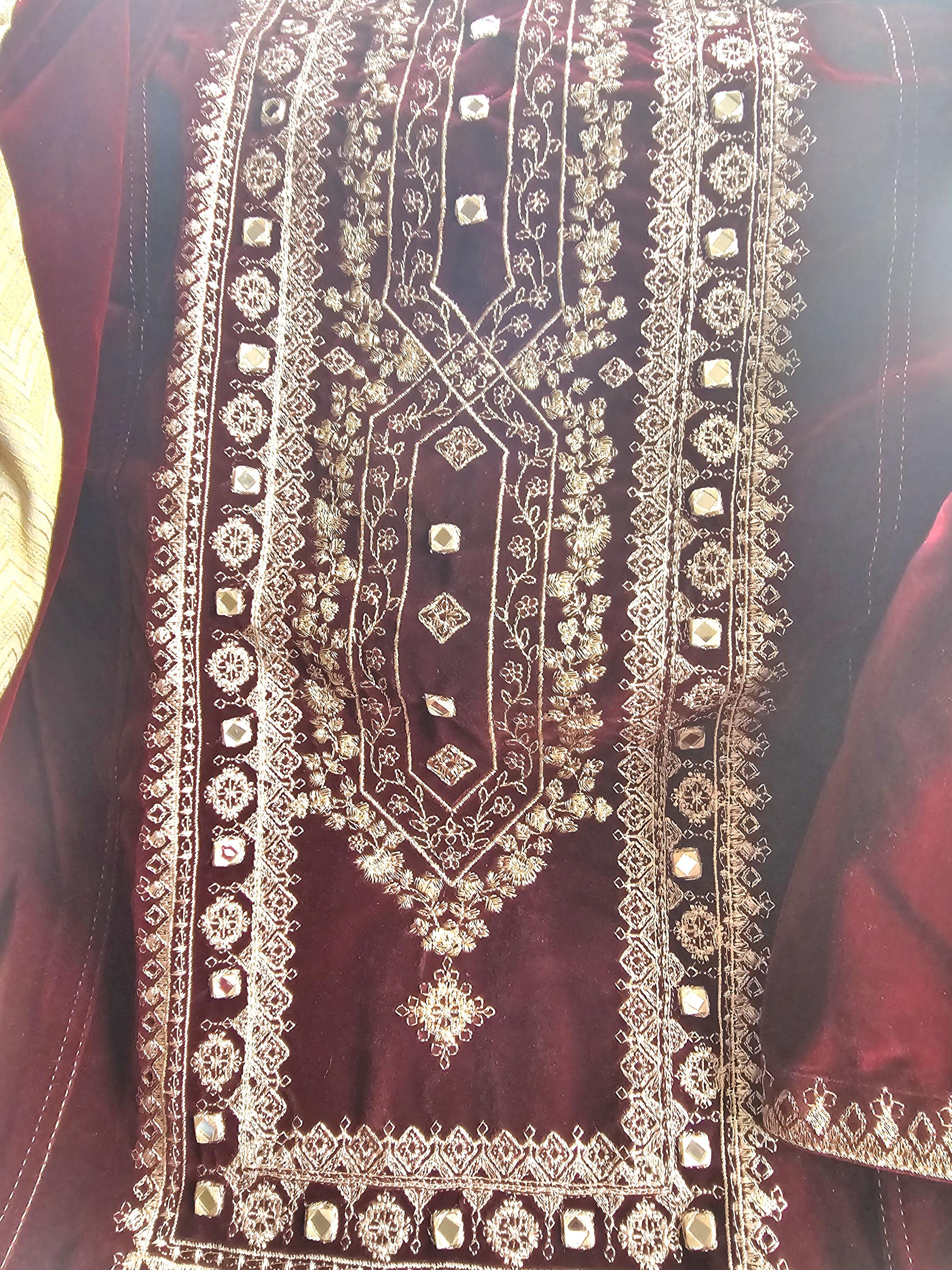 New Velvet Stitched 3pc Dress for Wedding Partywear Pakistani Branded Designer Dress Salwar Kameez Suit for Winter Wear
